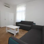 With Wifi - 9126 Apartman